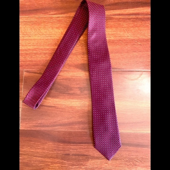 CALVIN KLEIN Burgundy Silk Slim Contemporary Necktie - Picture 2 of 7